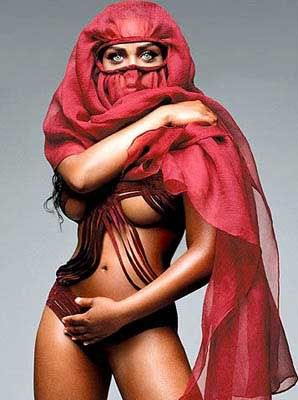 lilkimburqa0hu.jpg