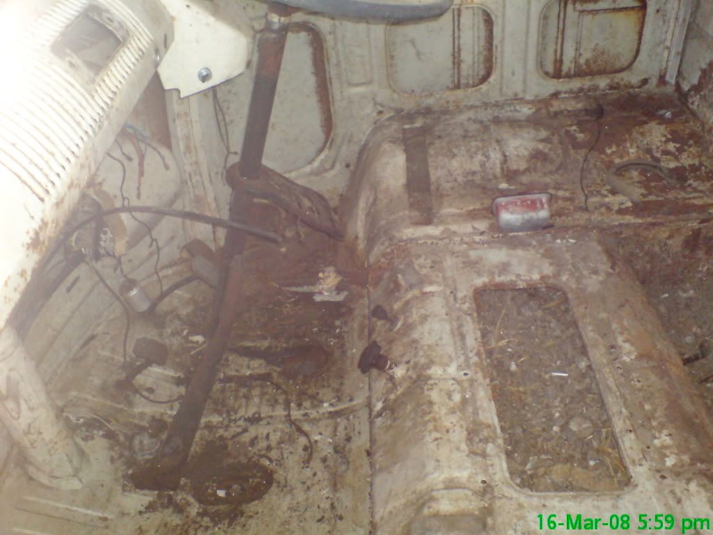 http://i208.photobucket.com/albums/bb122/bay_window_bandit/DSC00049.jpg