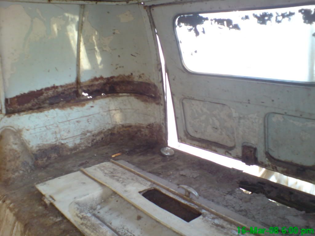 http://i208.photobucket.com/albums/bb122/bay_window_bandit/DSC00052.jpg