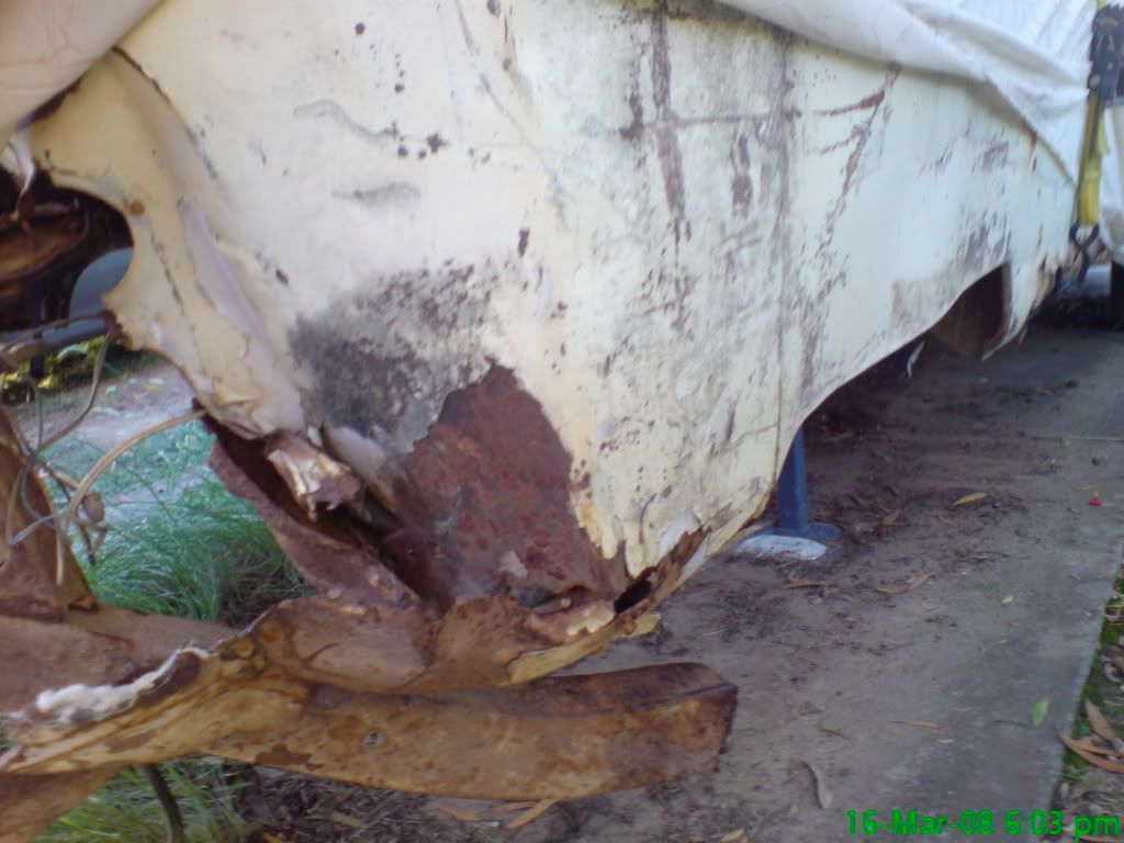 http://i208.photobucket.com/albums/bb122/bay_window_bandit/DSC00058.jpg