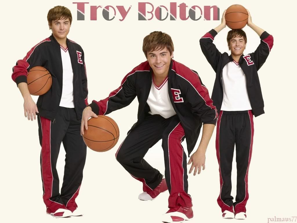 Basketball guy Troy Bolton Pictures, Images and Photos