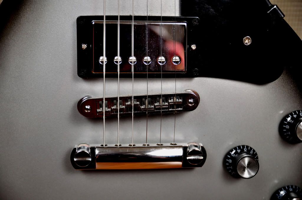 gibson les paul studio deluxe silverburst. I love my Les Paul Studio