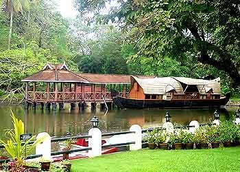 kumarakom-backwaters.jpg image by binishmathew