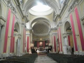 Interno della basilica Ursiana