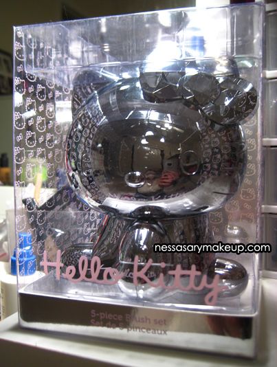 Hello Kitty Sephora Collection. Hello Kitty Brush Set from