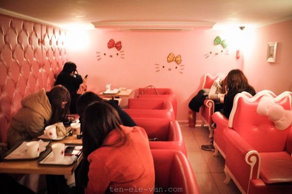 Hello Kitty Cafe Seoul photo Seoul-0790-130322_zps8a0e141d.jpg