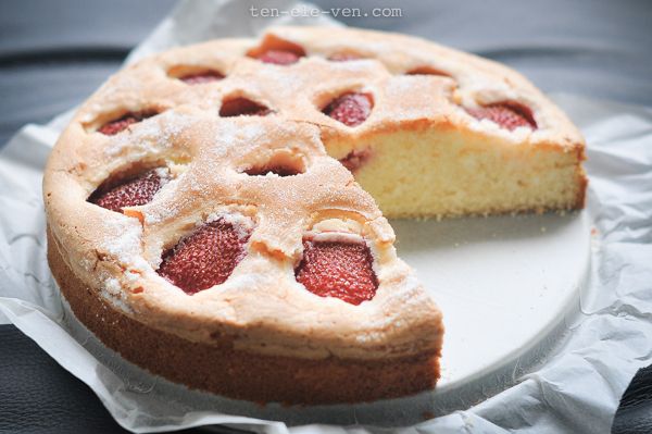 Strawberry Buttermilk Cake photo StrawberryButtermilkCake-DSC_0188-130825_zps368c8ce1.jpg