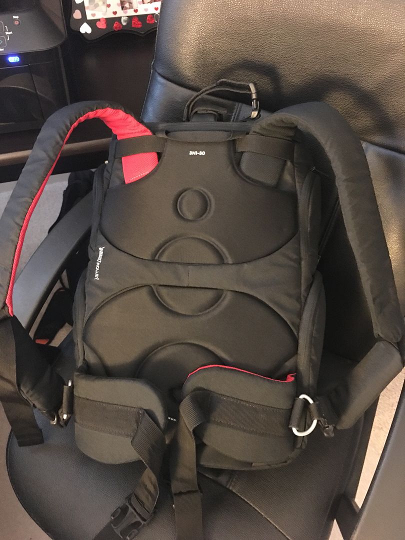 IMAGE: http://i208.photobucket.com/albums/bb307/kashyapgv/Flash%20and%20Extras/IMG_0628_zps0eyqn4wb.jpg