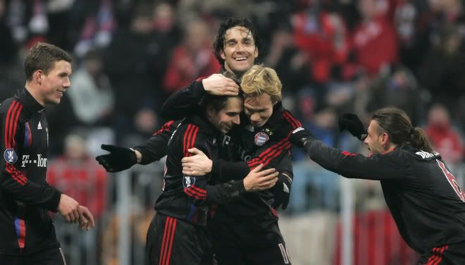 Bayern  celebrates