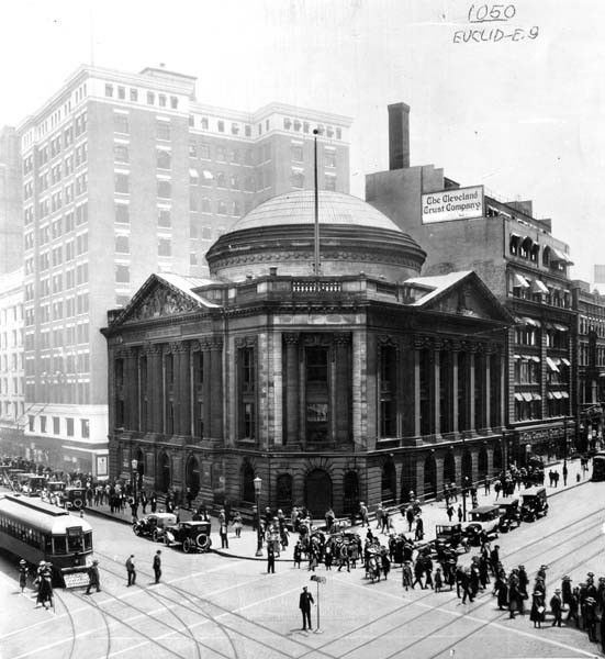 ClevelandTrustRotunda-c1925.jpg