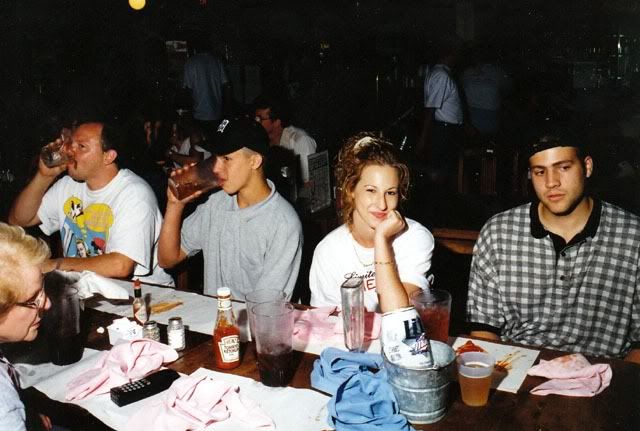 DicksLastResort-drinks-Aug1996s.jpg