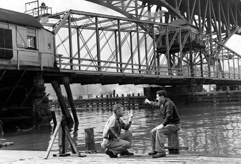Mainstreetswingbridge-06-09-1945-2.jpg