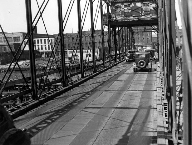 Mainstreetswingbridge-07-31-1937.jpg