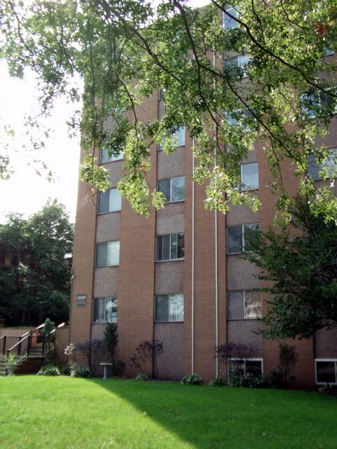kens-hood015s.jpg