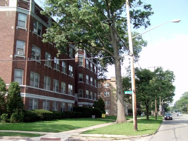 kens-hood021s.jpg