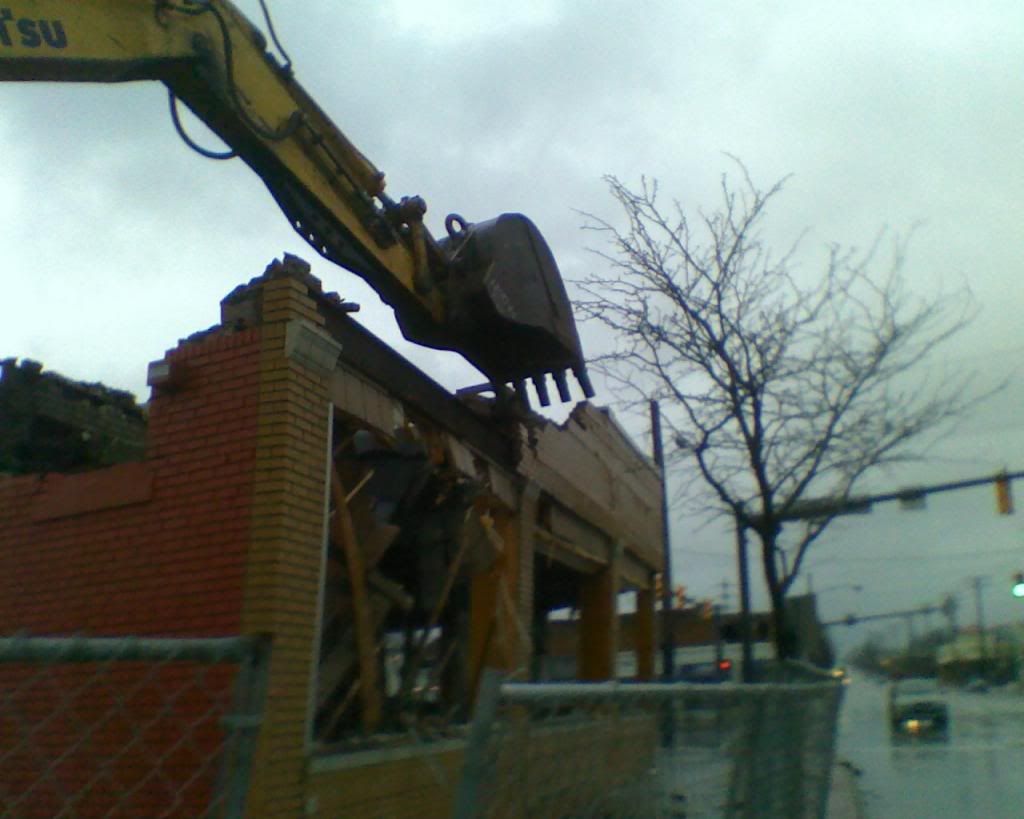 Clifton-W117thdemolition-Marc-Frisch-121812_zpsa7cb2004.jpg