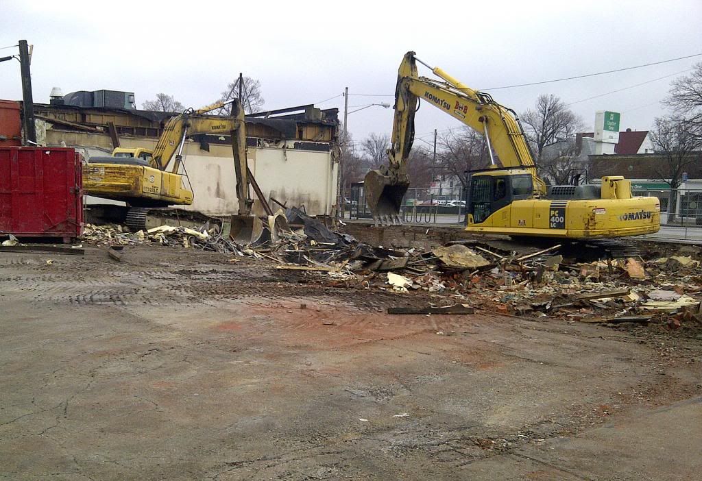 Clifton-W117thdemolition-Prendergast-121912s_zps172af660.jpg