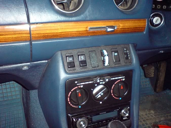 keyless and door switch complete pics -- posted image.